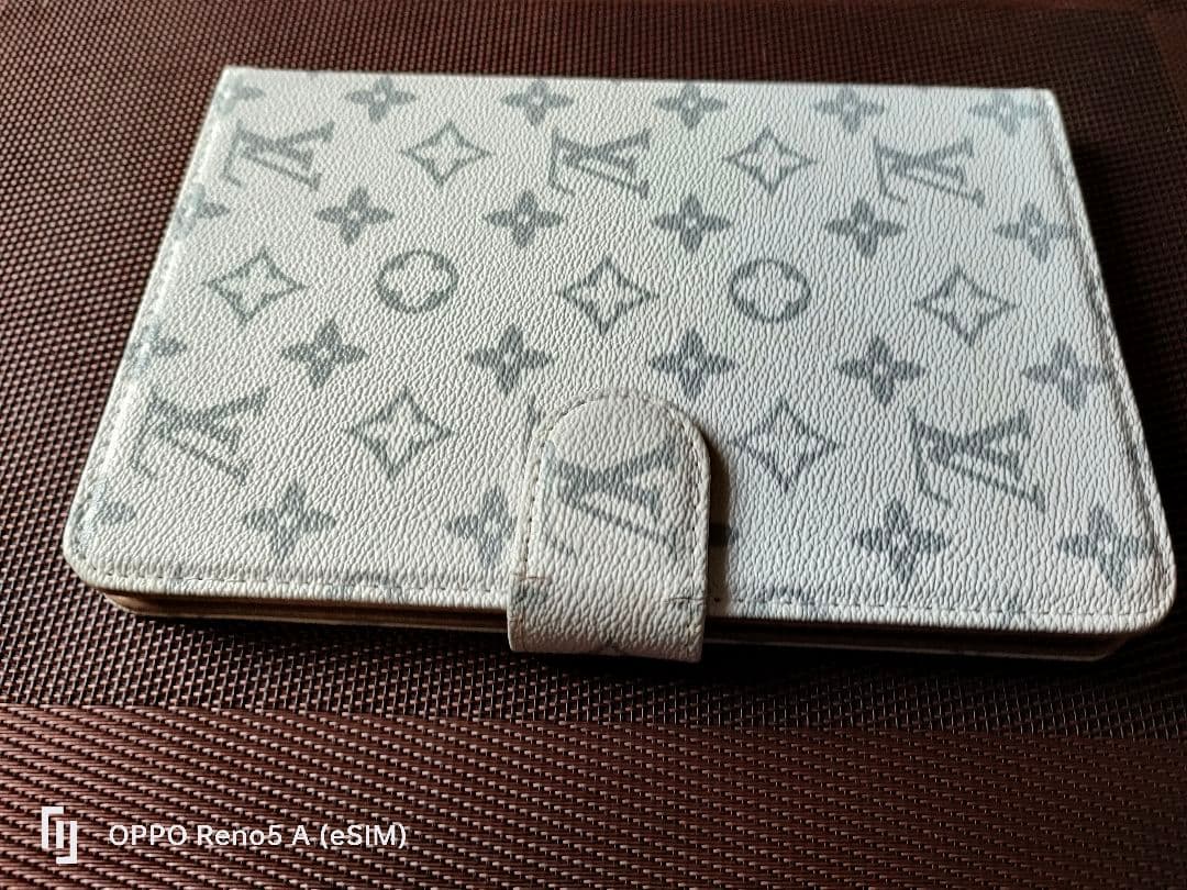 momo　値下げ　iPad mini4 32GB au wifiセルラー