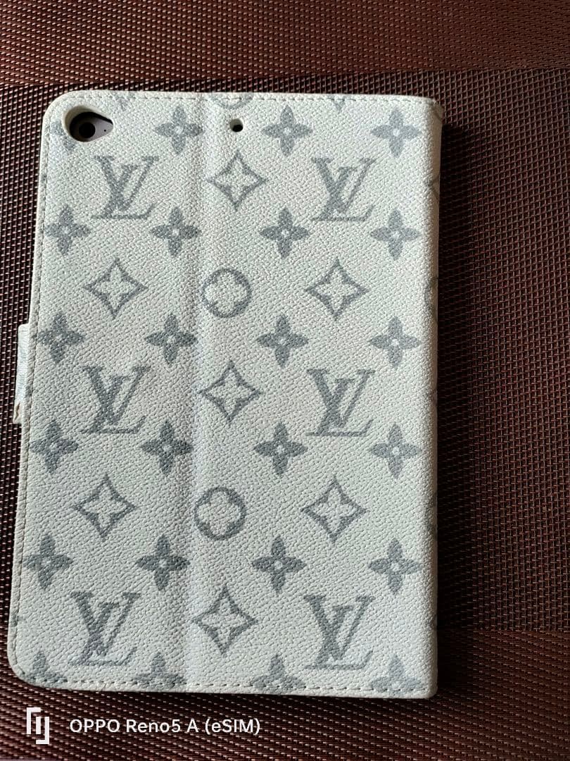 momo　値下げ　iPad mini4 32GB au wifiセルラー