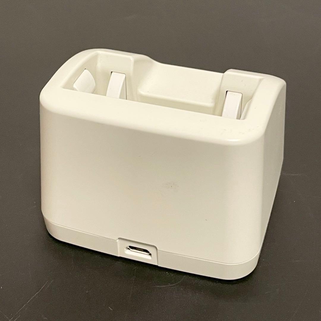 docomo ドコモ らくらくホン F01M ネイビー 携帯電話