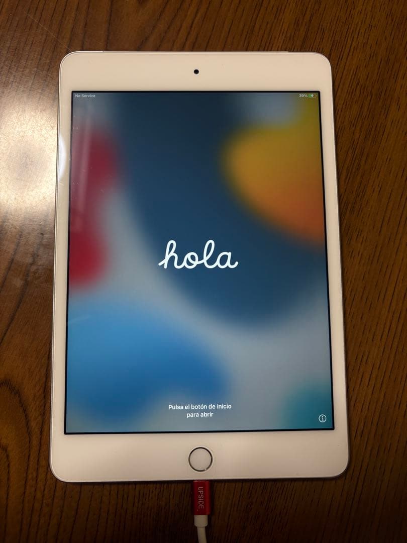 iPad mini4 シルバー 32GB SIMロック解除済み