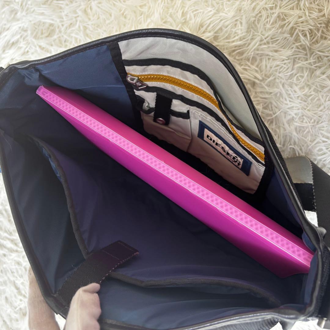 DIESEL✨大容量メッセンジャーバッグ　レザー×ナイロン　ロゴ刻印　y2k