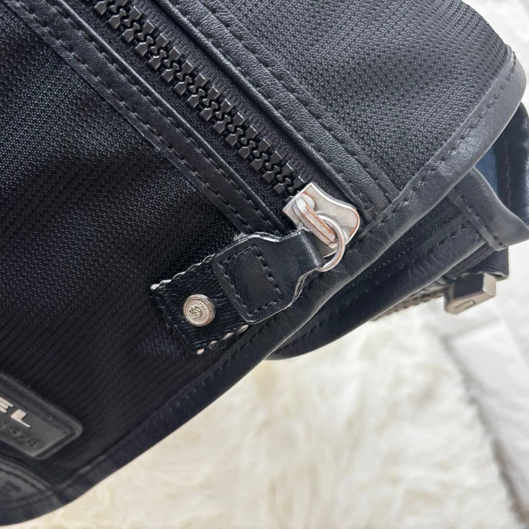 DIESEL✨大容量メッセンジャーバッグ　レザー×ナイロン　ロゴ刻印　y2k