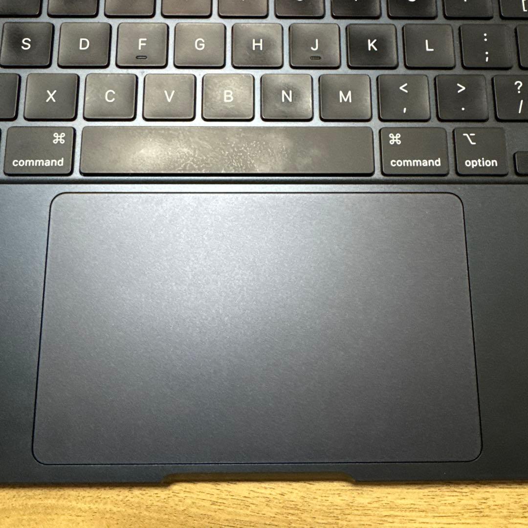 MacBook Air M2 ミッドナイト