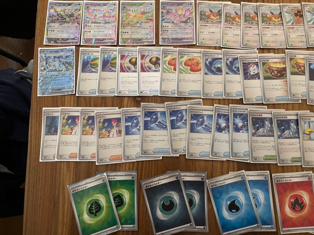 ポケカデッキ5デッキ、ワンピースカードデッキ2デッキ その他アクセサリー引退品