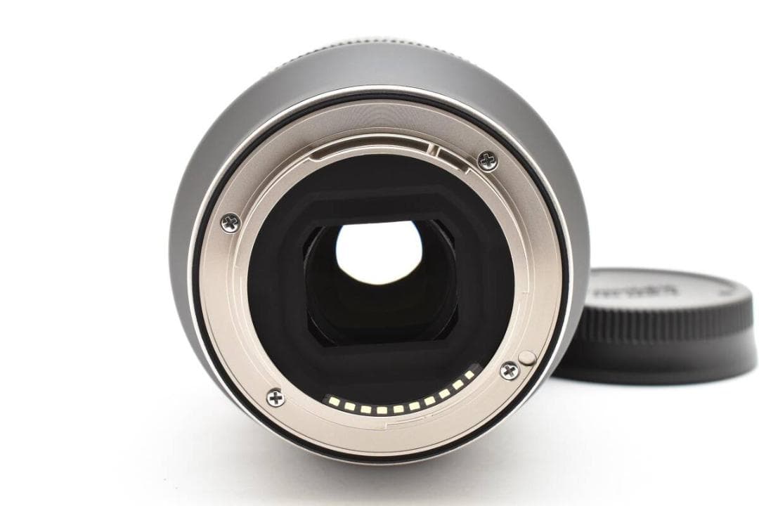 TAMRON 18-300mm F3.5-6.3 VC VXD ソニー E