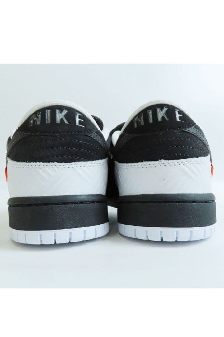 33　TIGHTBOOTH NIKE SB タイトブース ナイキ エスビー