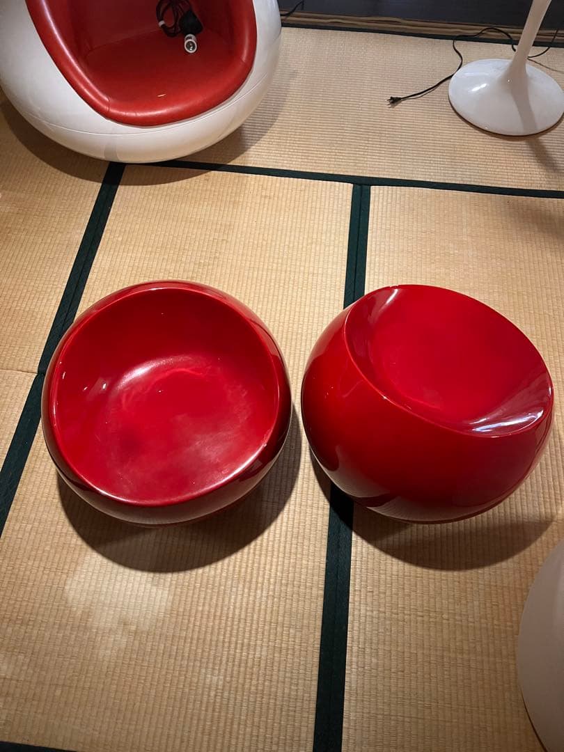 ボールチェア　スペースエイジ　ミッドセンチュリー　レトロポップ　球体　椅子