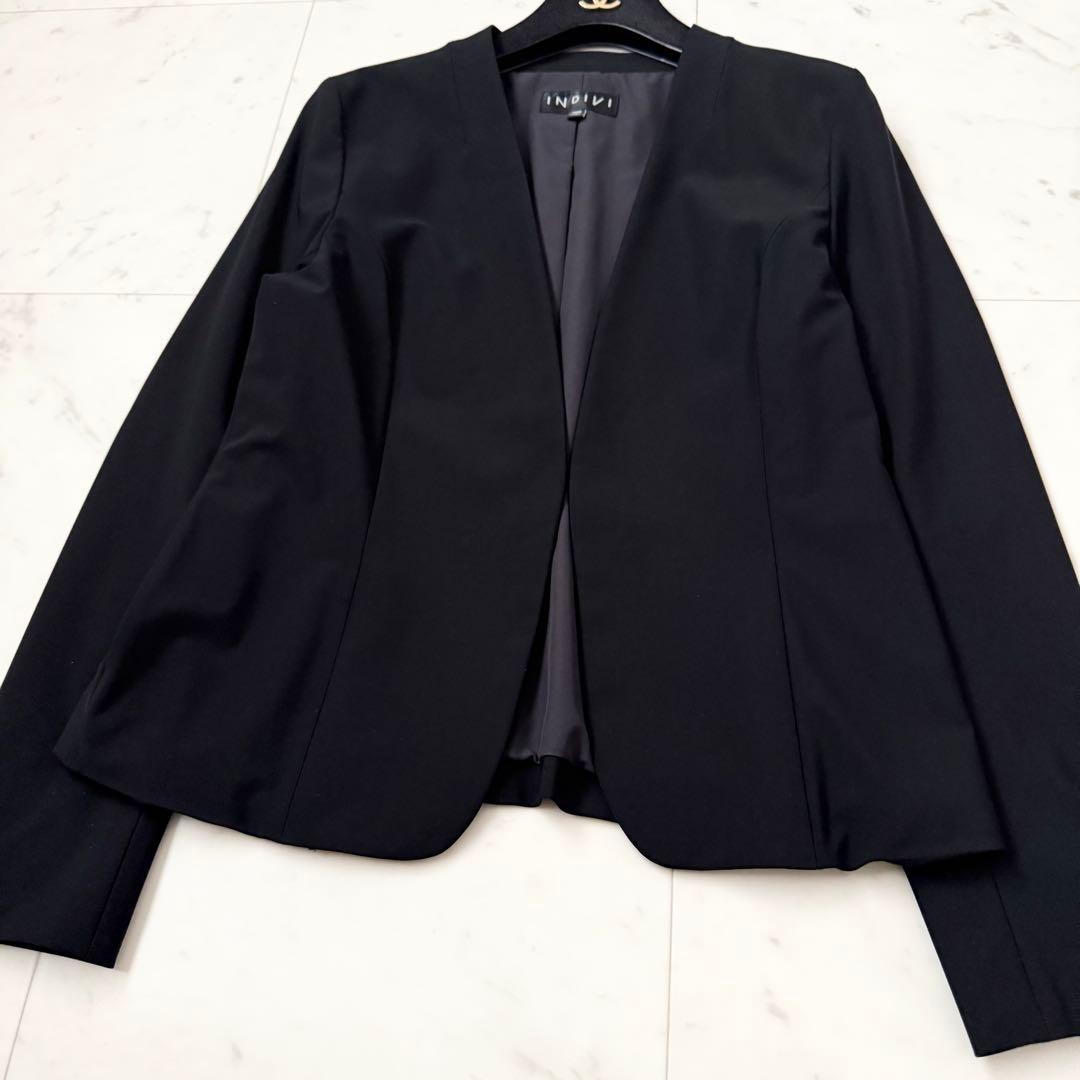 極美品❤️2024　INDIVI インディヴィ　パンツスーツ　ノーカラー　黒