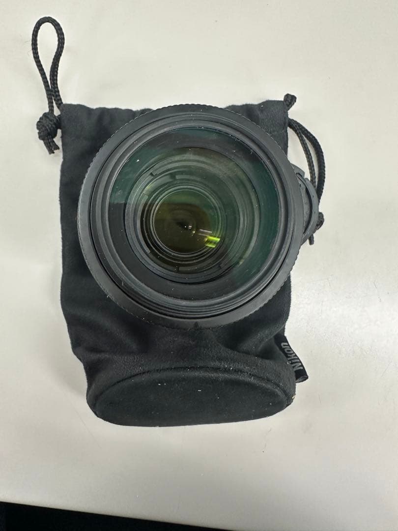 Nikon AF-S 55-200mm VR 望遠レンズ/スピードライト、充電器
