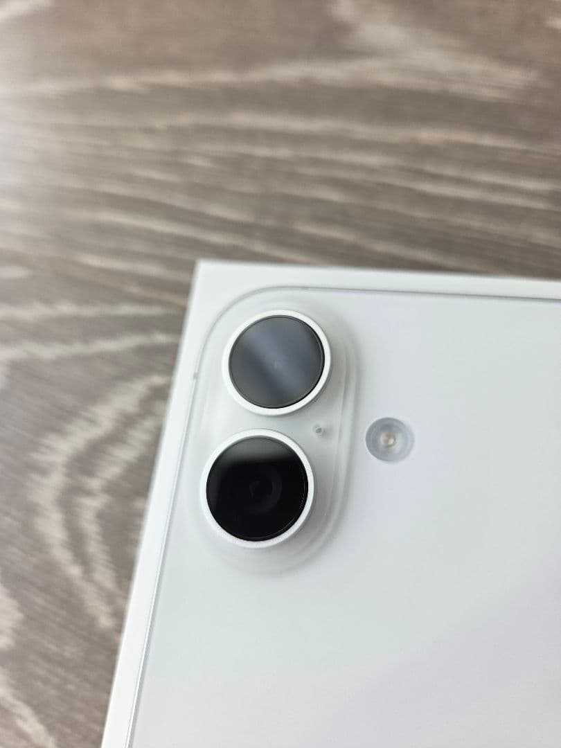 iPhone16Plus 128GB ホワイト 美品