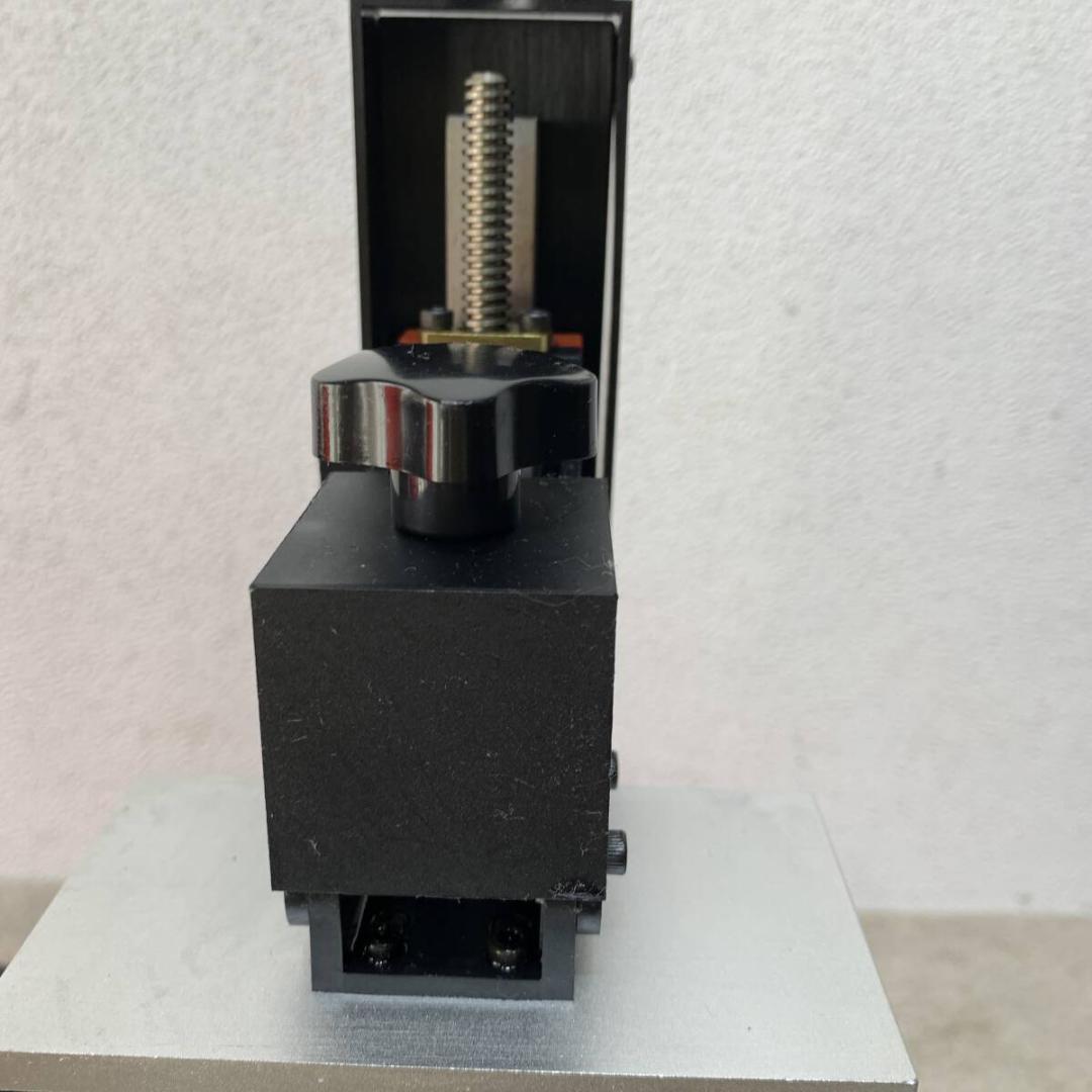 Sparkmaker ミニデスクトップ　SLA　３Dプリンタ　XZ4011