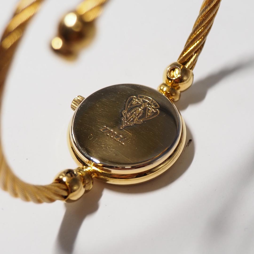 美品 グッチ GUCCI バングルウォッチ 2700L シェル 腕時計 H457