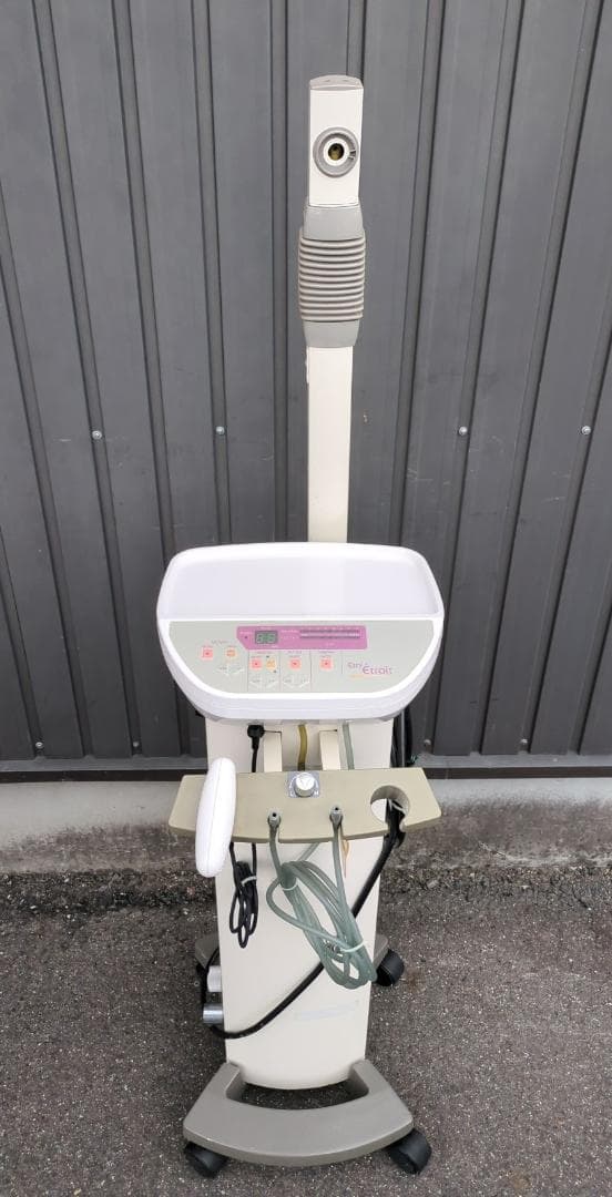 tami様［通電のみ］タカラベルモント 美顔器 エスティエトロワ