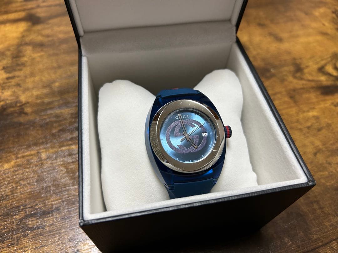 GUCCI 青 シリコンバンド 時計