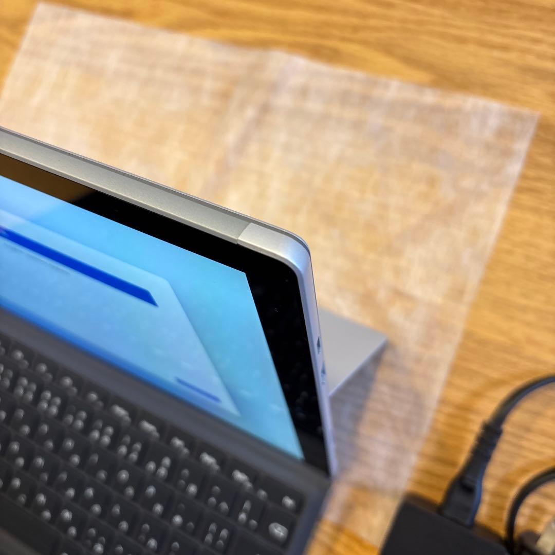 【週末値下げ】Microsoft Surface Pro 7 256GB 8GB
