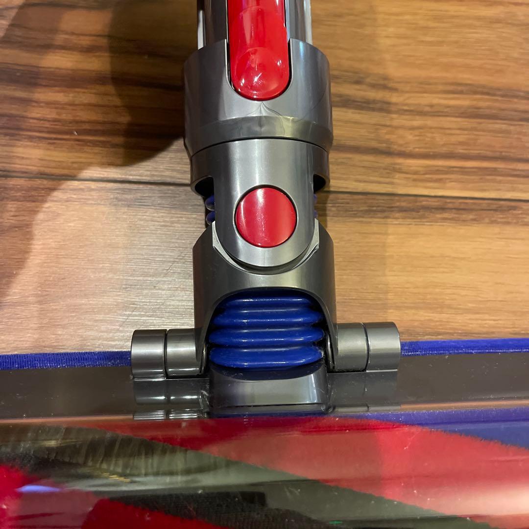 使用回数少 dyson ダイソン SV10K v8 slim fluffy