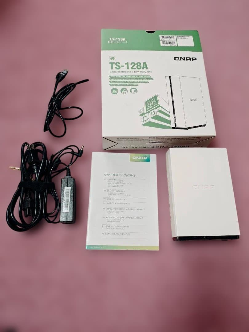 QNAP TS-128A NAS 本体