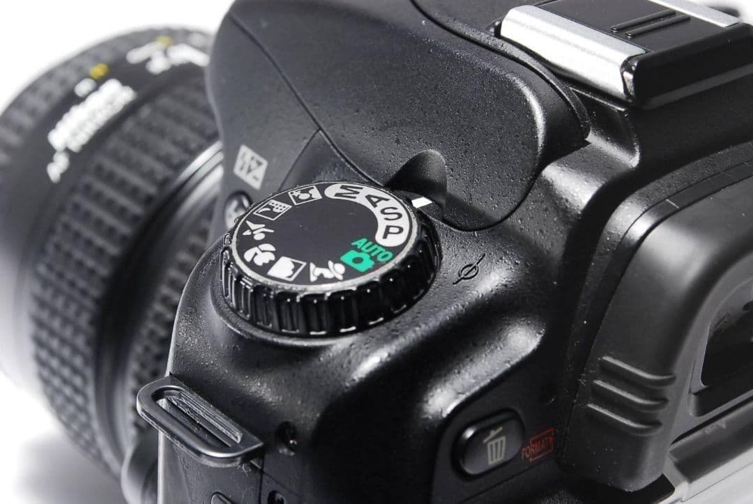 ♥Nikon D80♥ 本格中級機 ダブルズームセット 操作性抜群 標準&望遠