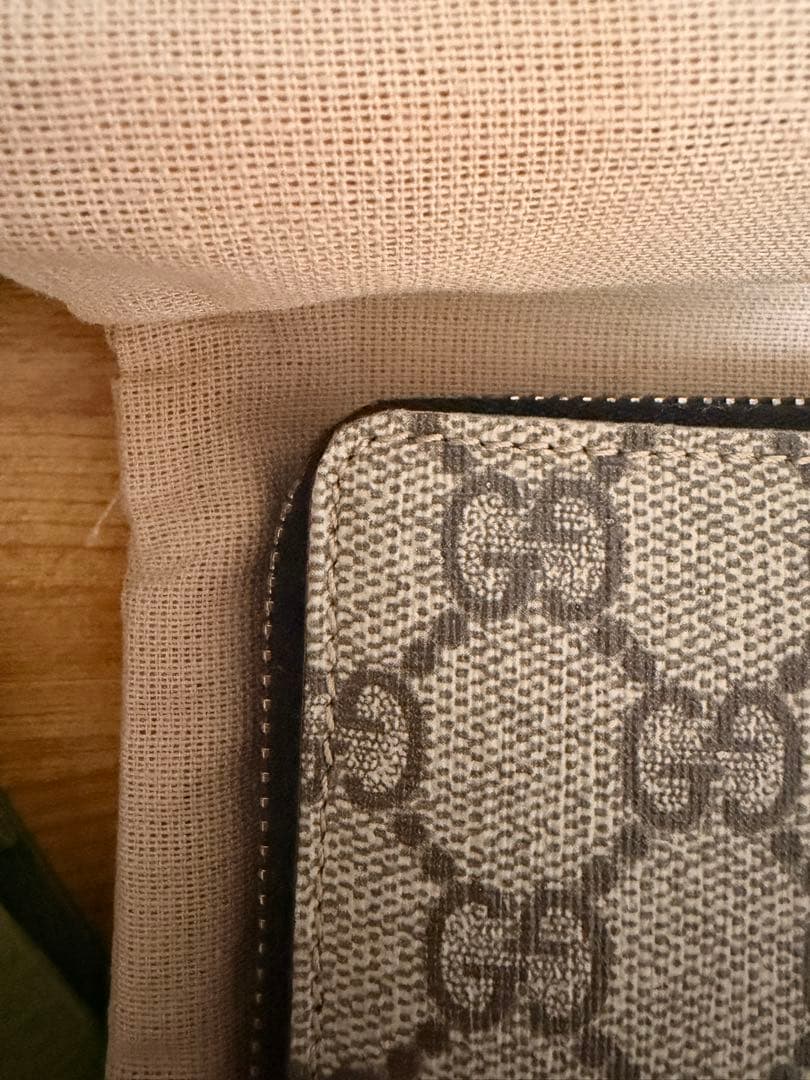 GUCCI GGキャンバス レザー 長財布