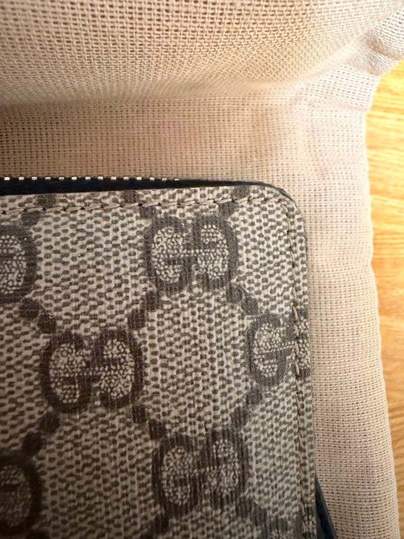 GUCCI GGキャンバス レザー 長財布