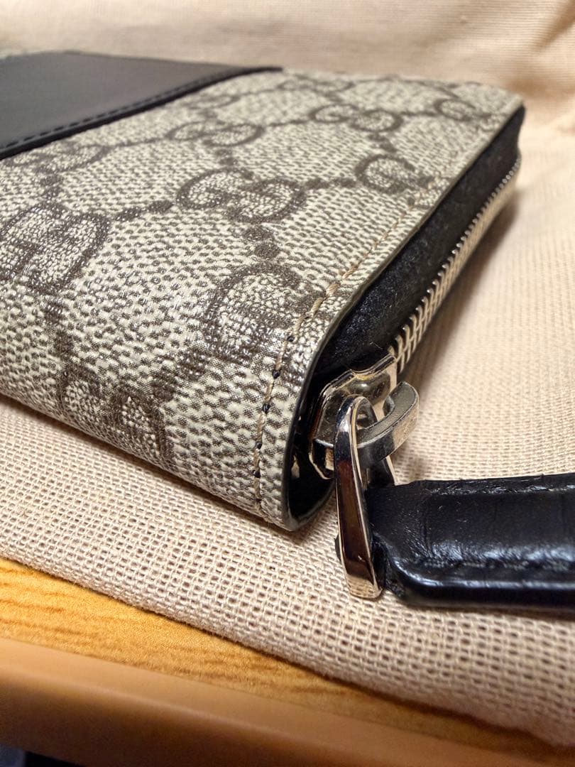 GUCCI GGキャンバス レザー 長財布