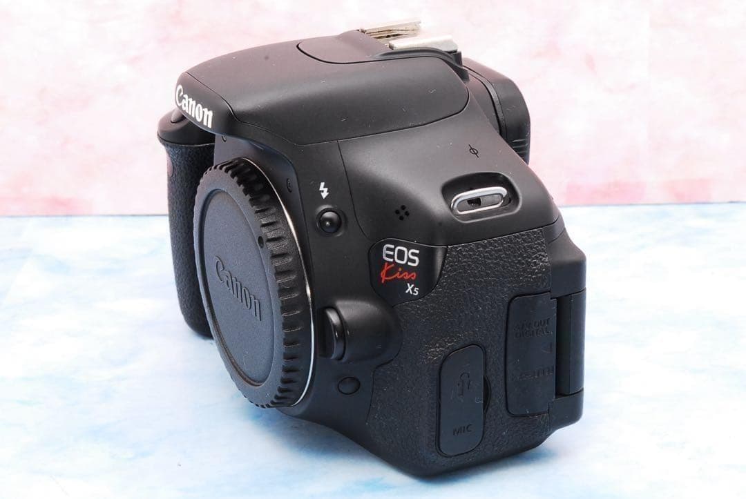 キャノン EOS Kiss X5★S数少★Wレンズ＆バッグ★一眼レフカメラ