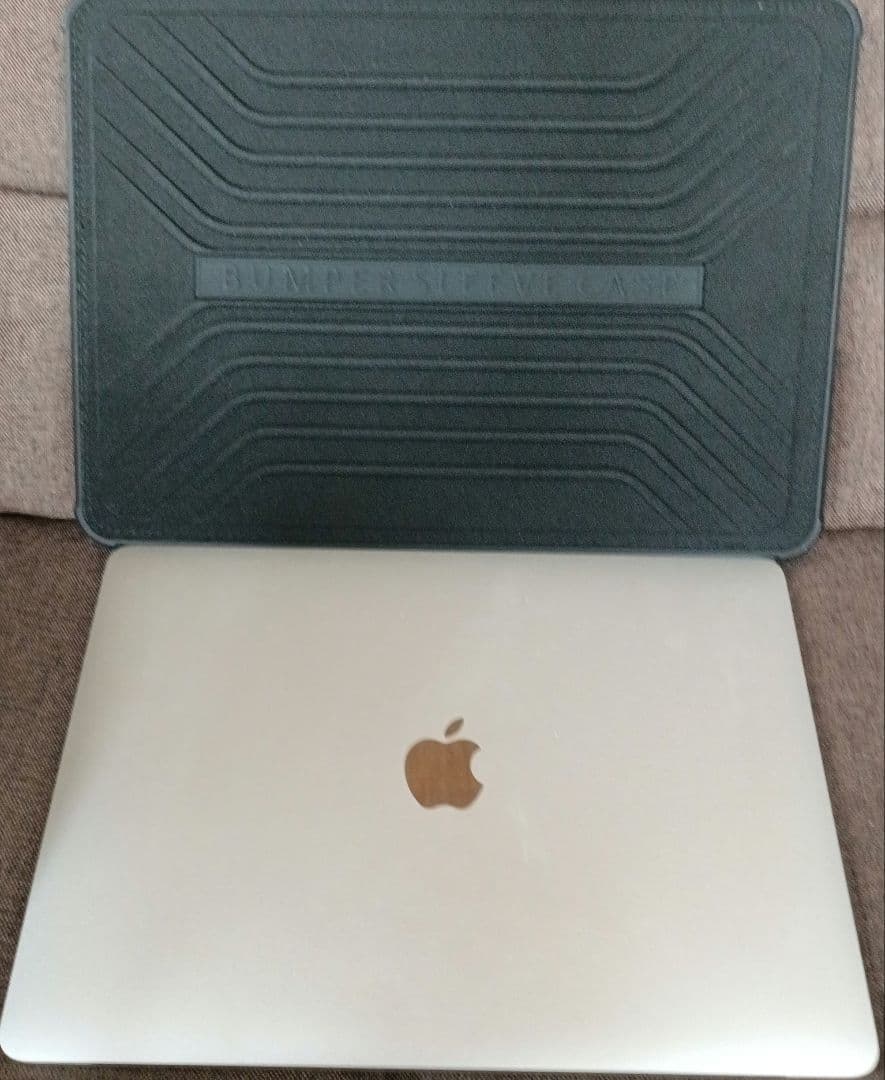 シルバー MacBook 本体 ローズゴールドロゴ(カバー付き)