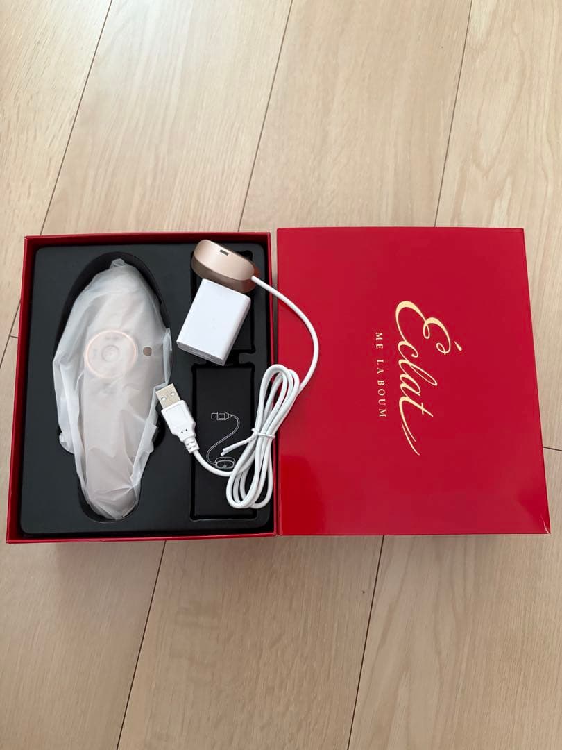 Éclat 美顔器 ホワイト/ゴールド