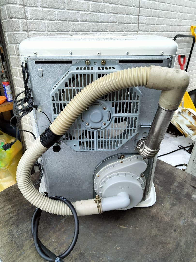 コロナFF石油ストーブミニパル！品番「FF‐VT5511P」2011年式中古品