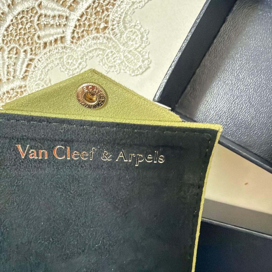 ヴァンクリーフ緑スエードバンド 時計ケース ショパール指輪と時計ケース空き箱