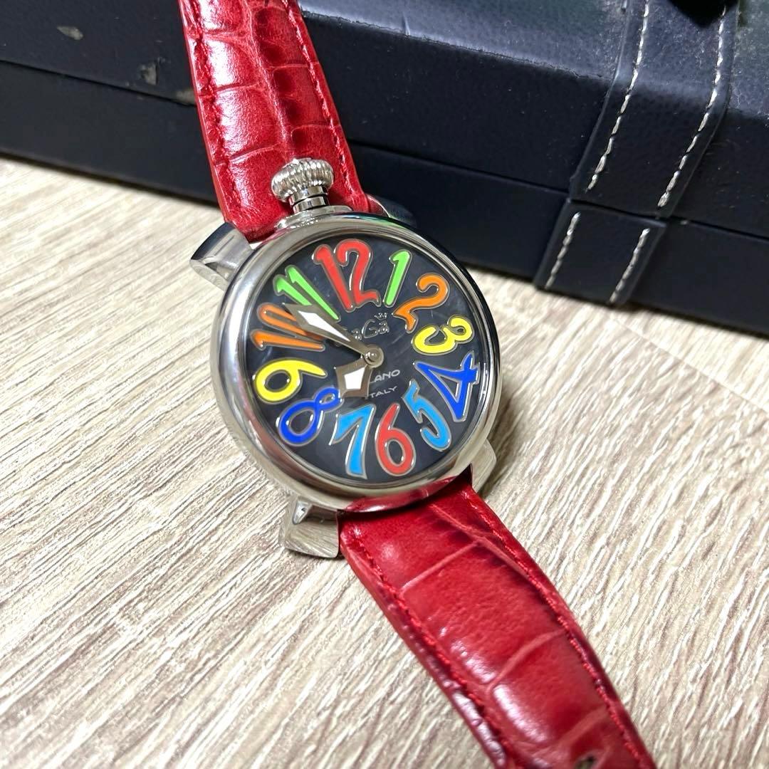 GagaMilano マヌアーレ40 レッド ブラックシェル