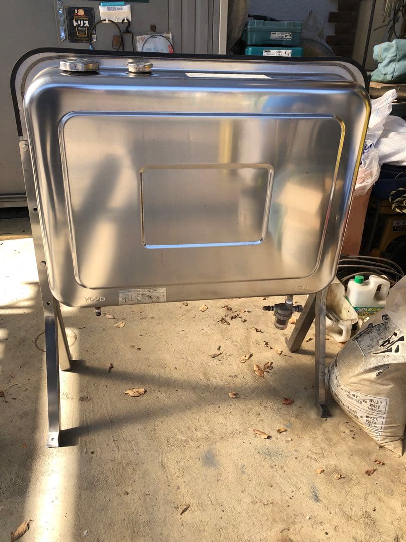 灯油タンク　給油タンク