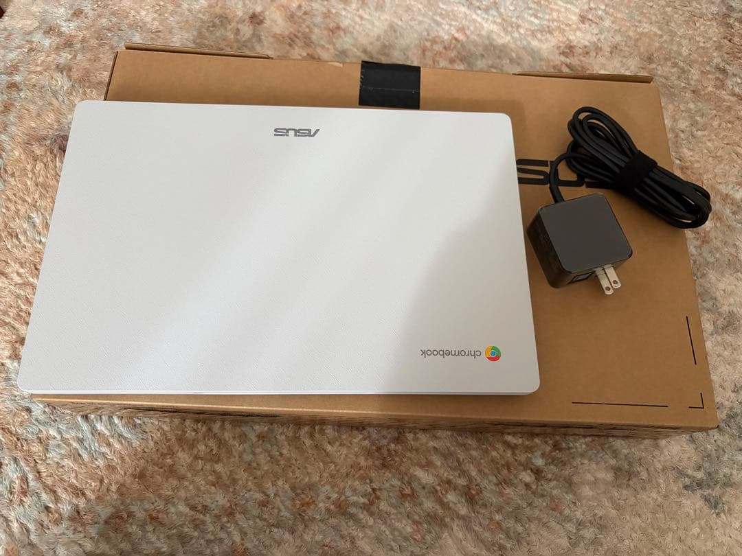 ASUS Chromebook CX14 (CX1405CTA) 14インチ