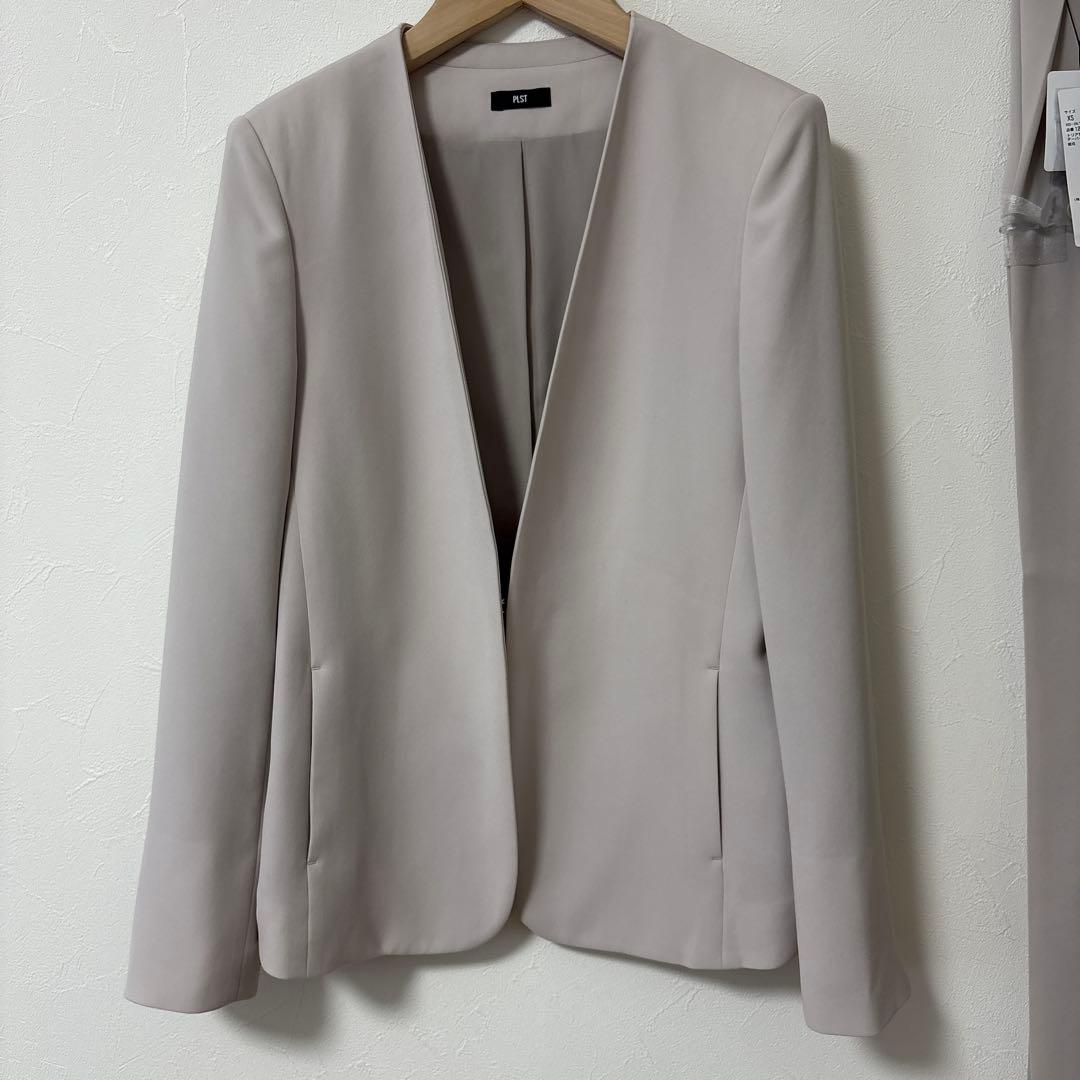 プラステ　トリアセブレンド　ジャケットパンツセット　ベージュ