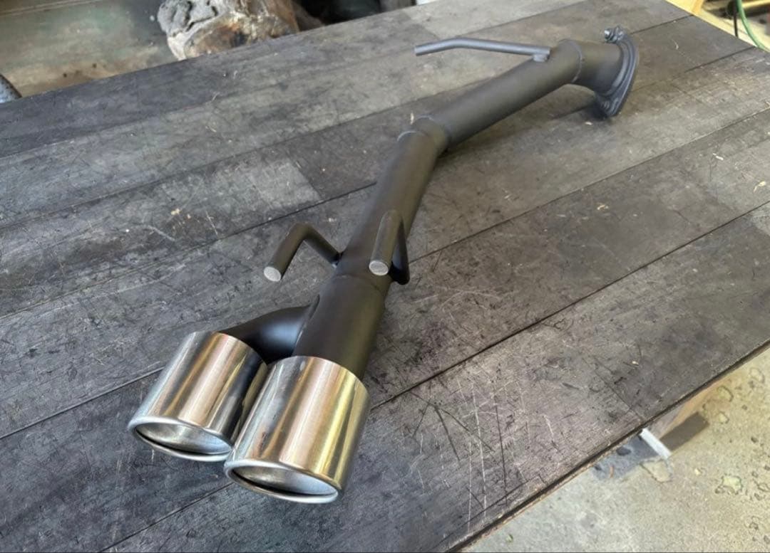 70カムリリアピース　ワンオフマフラー　ストレート