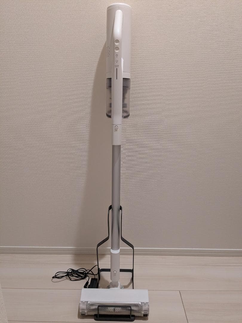 Panasonic コードレス掃除機 MC-SB85K-W