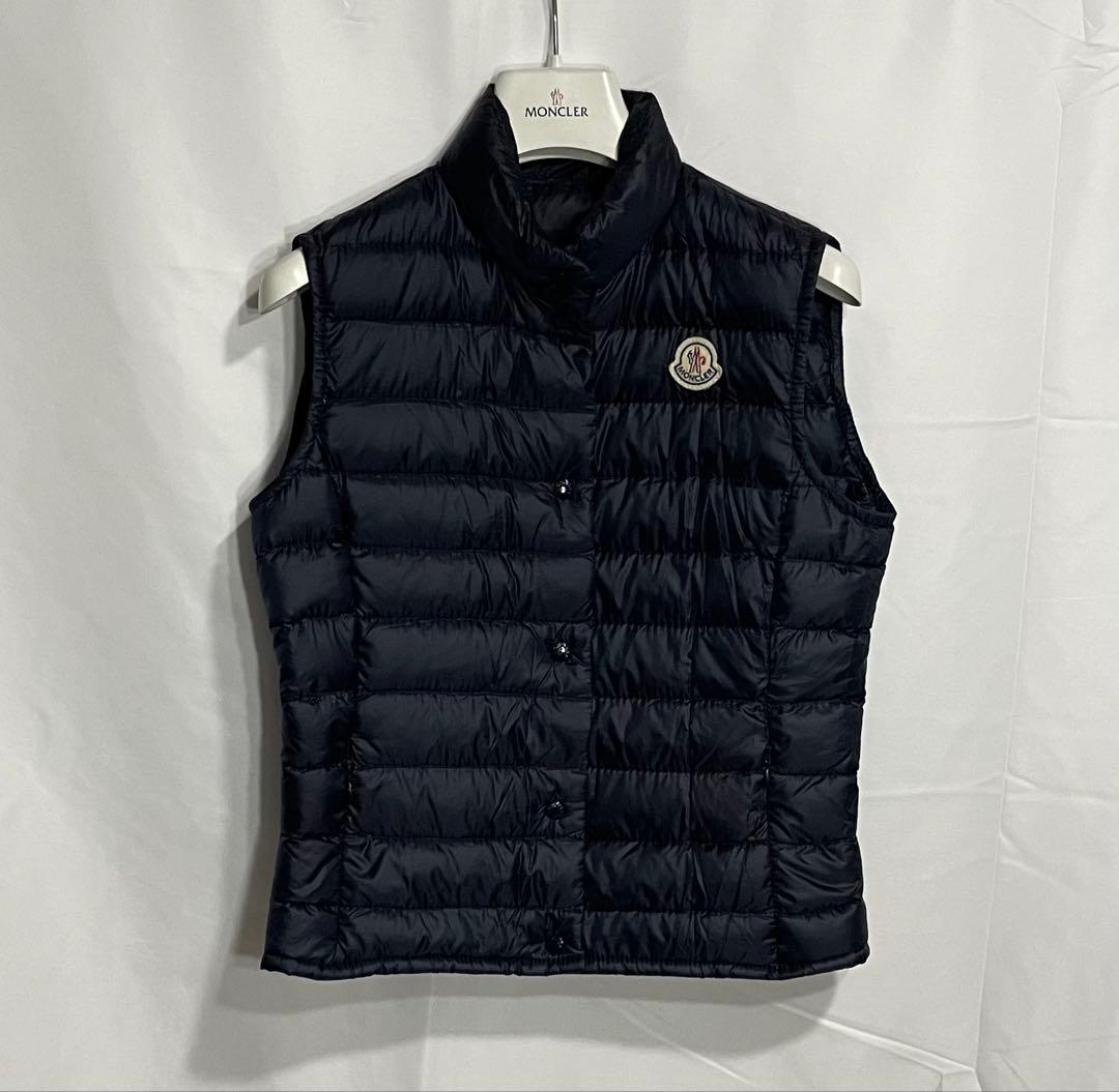 ［美品］モンクレール　レディース　ダウンベスト　ダークネイビー