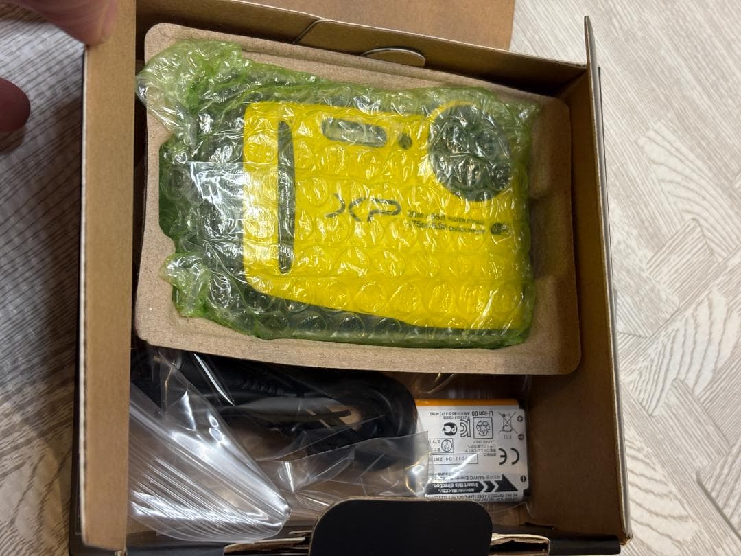 【極美品】FUJIFILM 富士フイルム FinePix XP120 イエロー