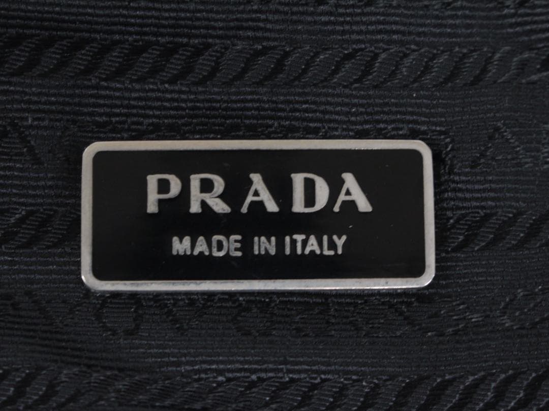 ▲PRADA/プラダ ナイロンショルダーバッグ 三角プレート メッセンジャー