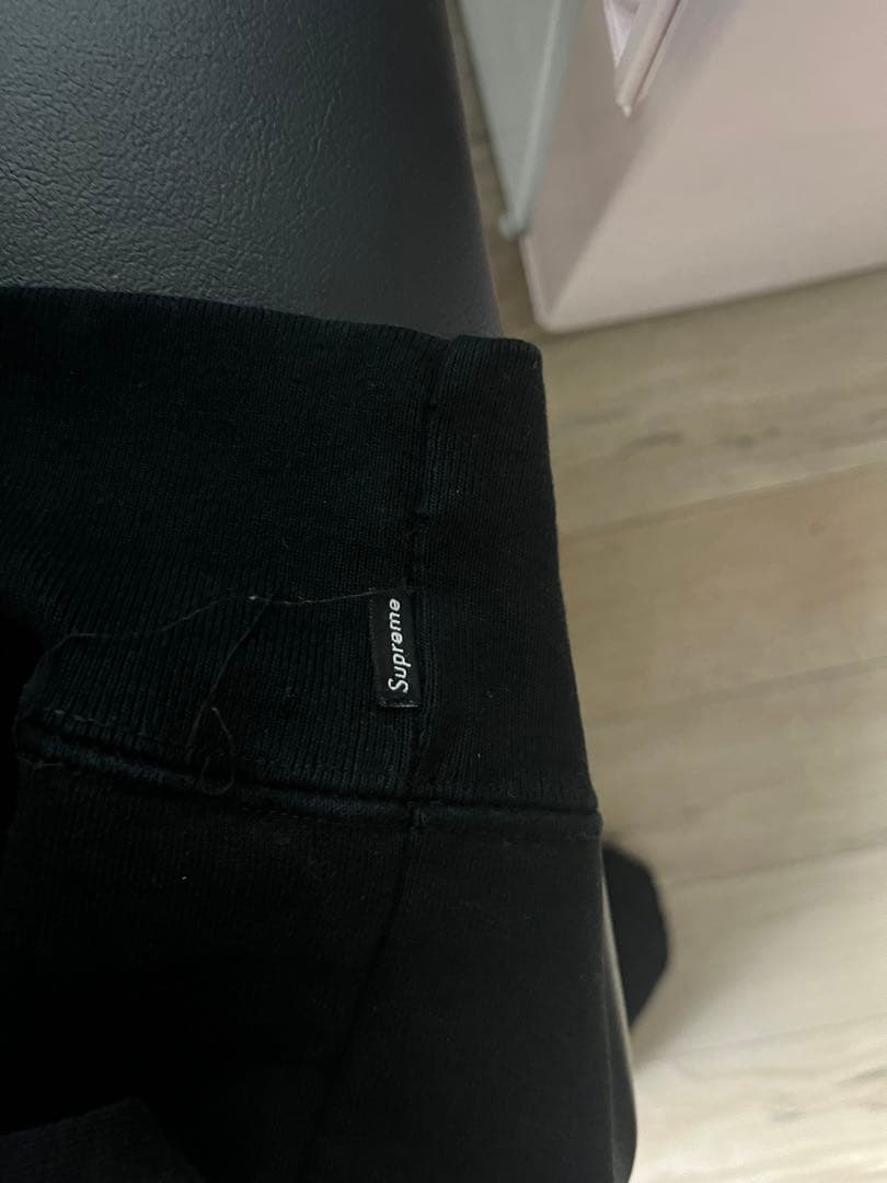 T*様 Supreme ブラック フード付きパーカー　ツノロゴ