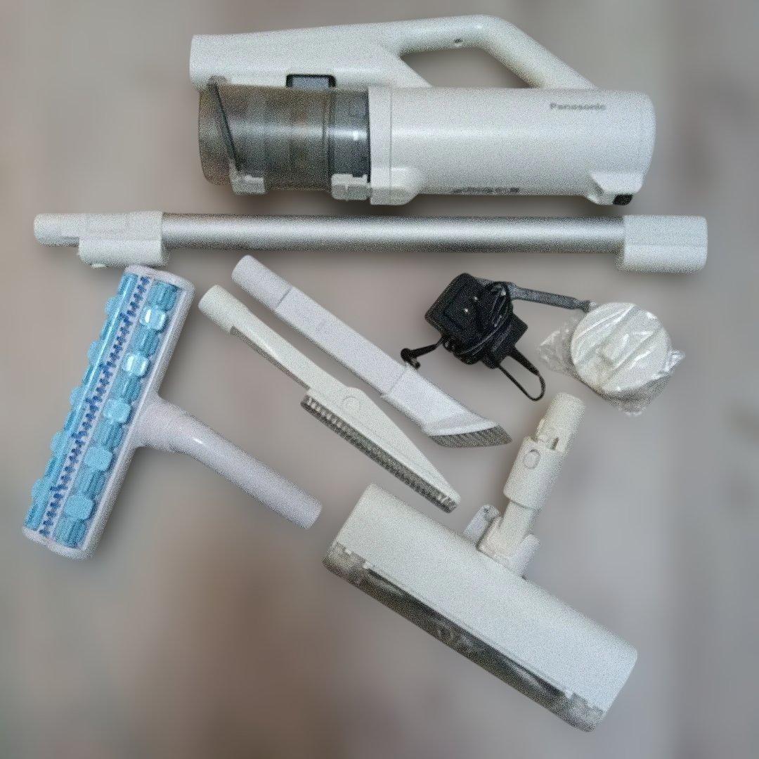 パナソニック サイクロン式コードレススティック掃除機 MC-SB85K