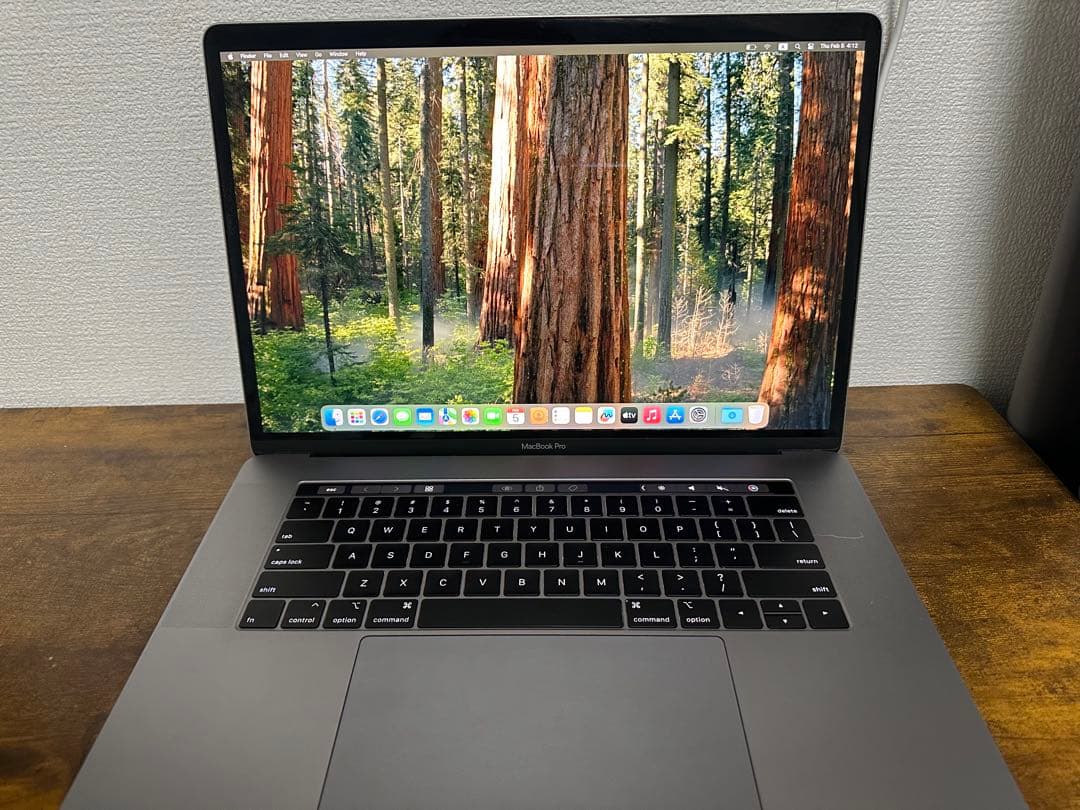 MacBook Pro 15インチ 2018 i7 16GB 512GB 美品