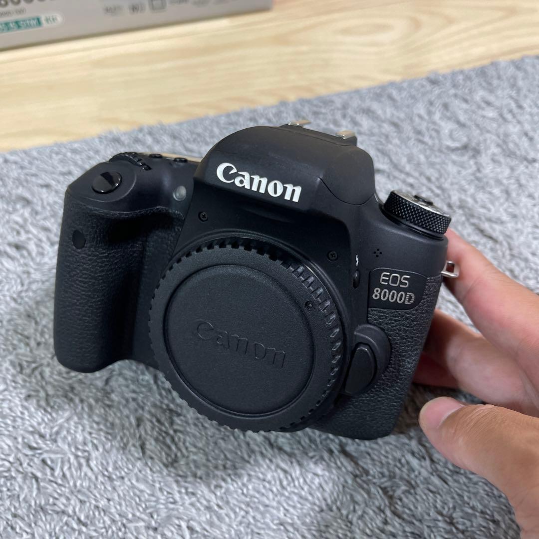 Canon EOS 8000D ☆付属品多数☆ キャノン 一眼レフ カメラ