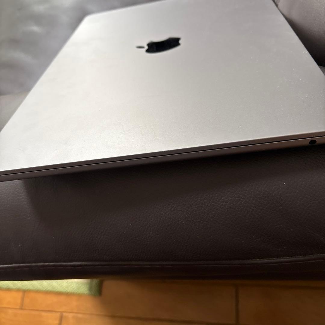 Apple MacBook Air M3 15インチ　（2024）