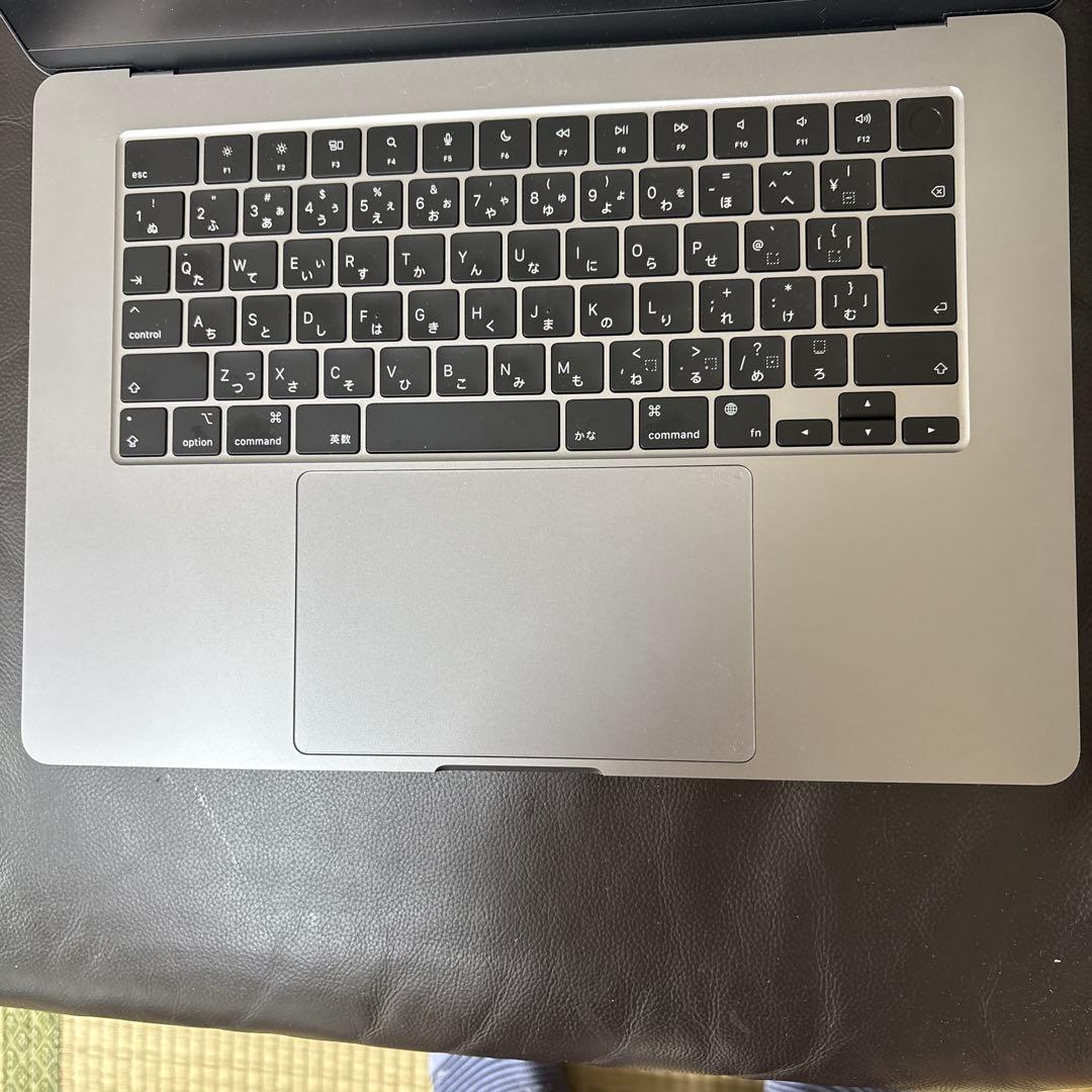 Apple MacBook Air M3 15インチ　（2024）