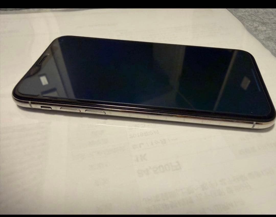 iPhone X シルバー 本体　256GB simフリー