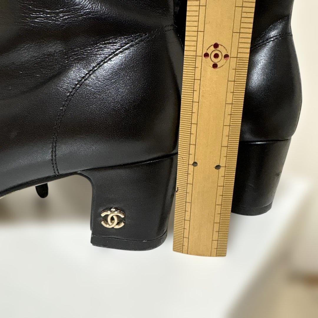 お正月5日間限定35000円にて！正規品美品CHANEL ブラックアンクルブーツ