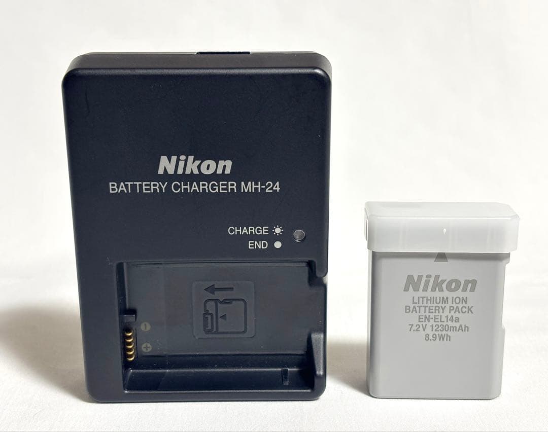 【ほぼ新品 元箱付き 付属品多数】 Nikon D5300 レンズキット