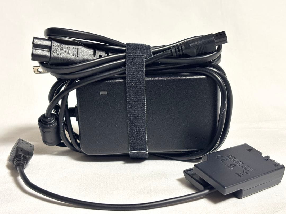 【ほぼ新品 元箱付き 付属品多数】 Nikon D5300 レンズキット