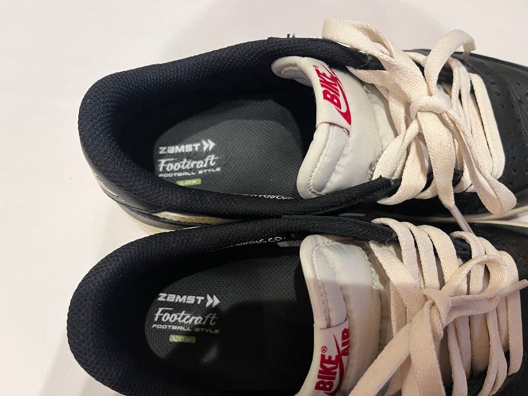 Nike Air Jordan 1 ブラック/ホワイト